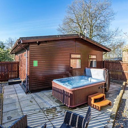 Bluebell Lodge 7 With Hot Tub Newton Stewart Kültér fotó
